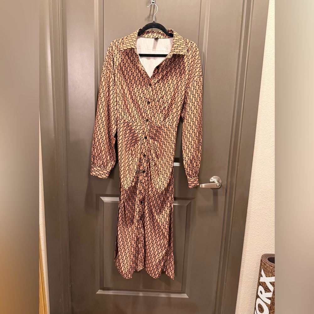 SHEIN Beige and Black Long Sleeve Printed Shirt Dress